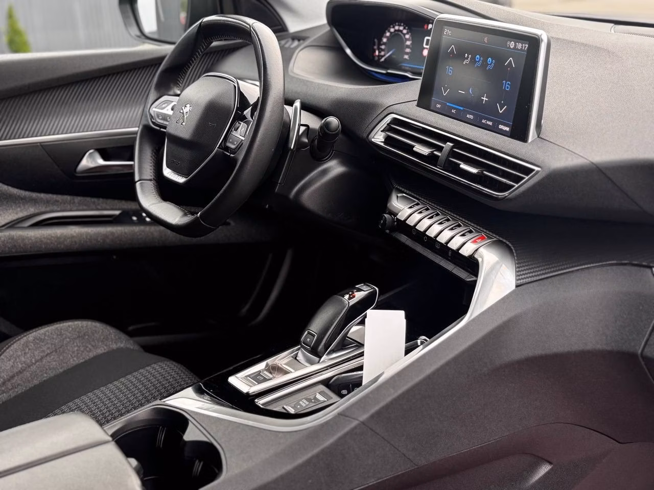 Peugeot 3008 фото 11