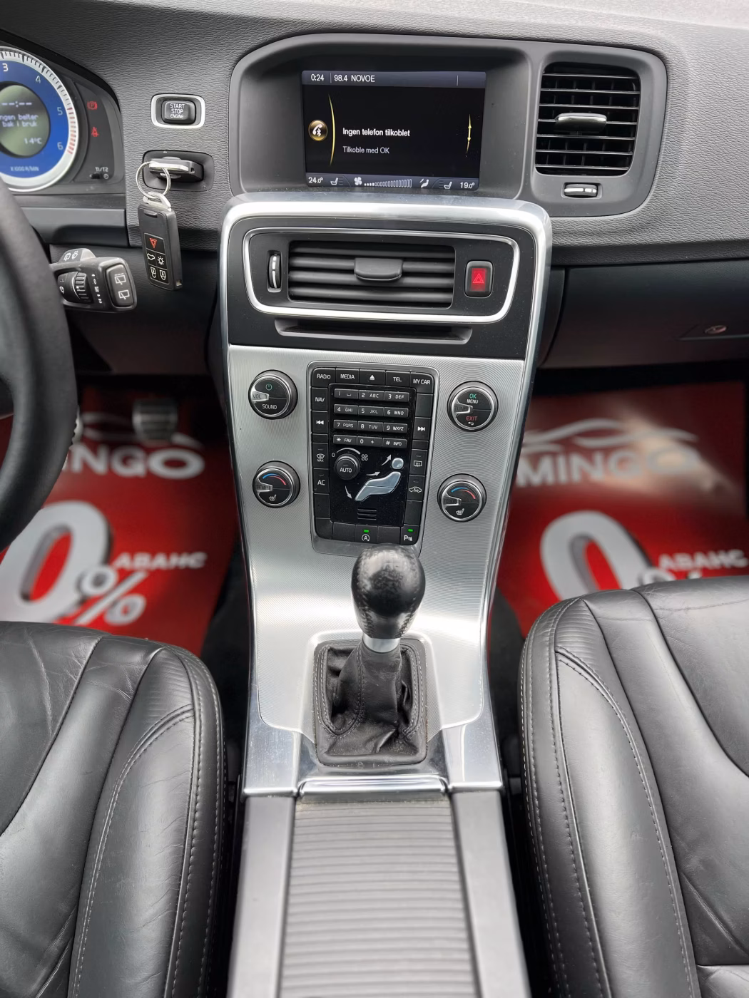 Volvo V60 фото 13