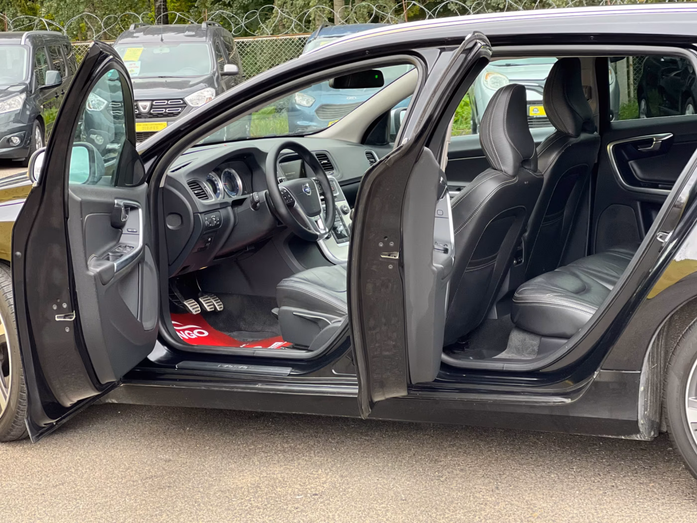Volvo V60 фото 18