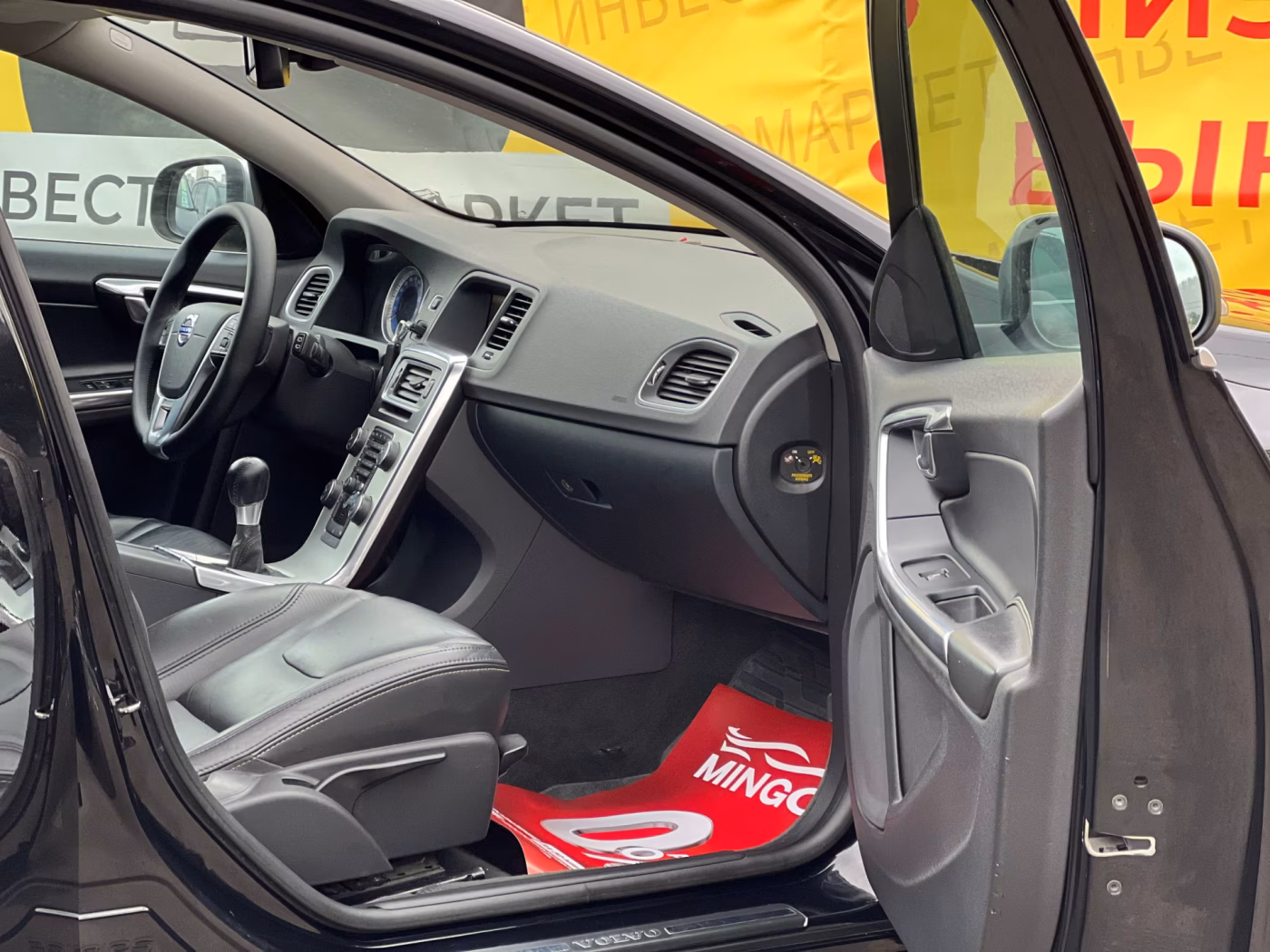 Volvo V60 фото 20