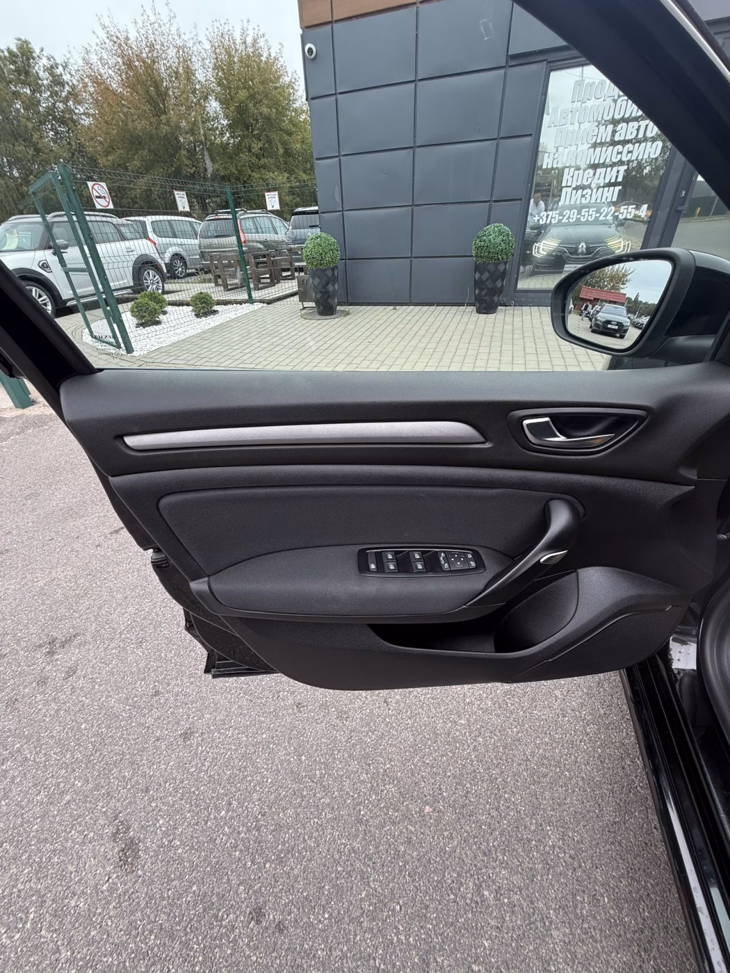 Renault Megane фото 10