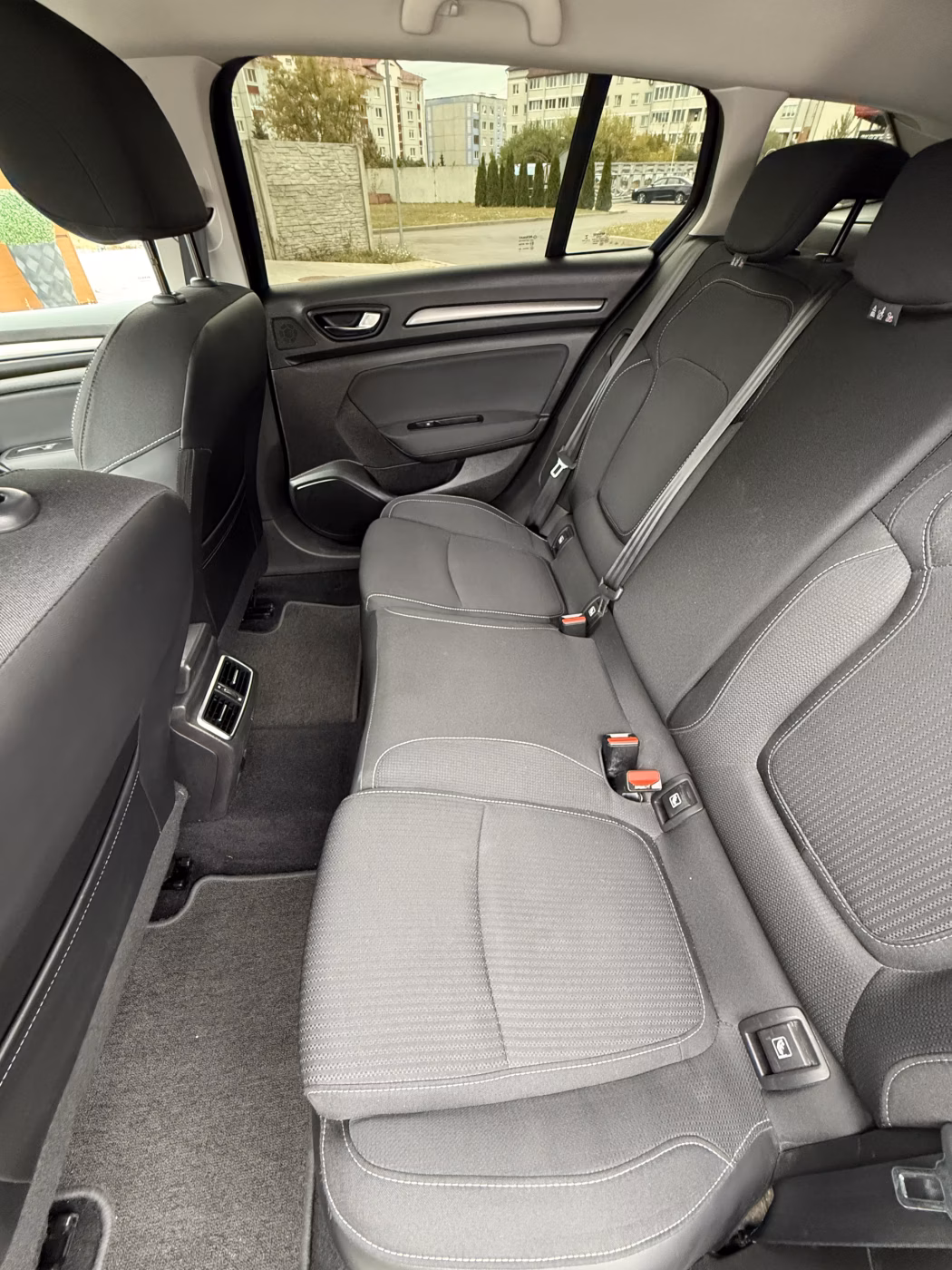 Renault Megane фото 18