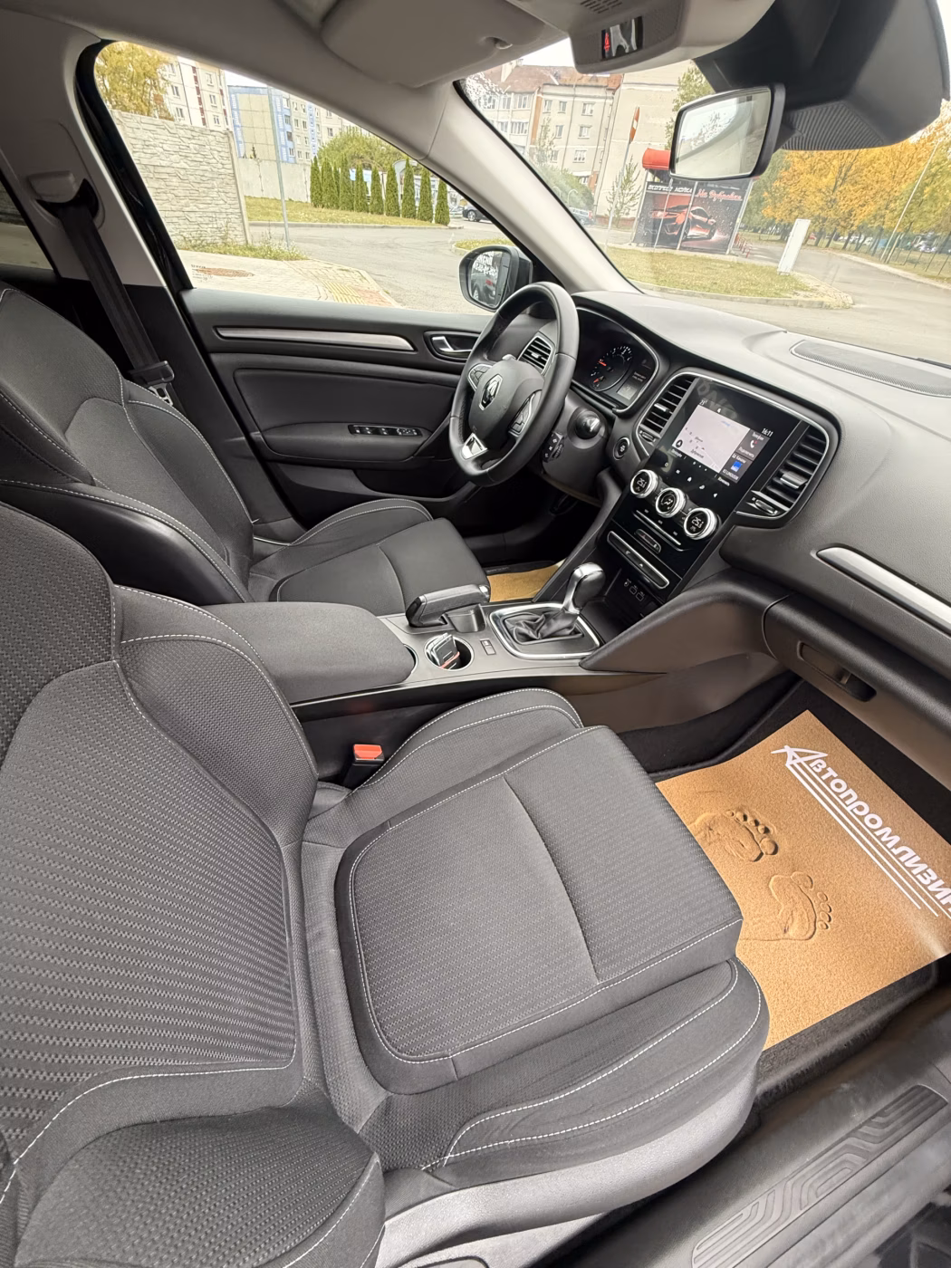 Renault Megane фото 20