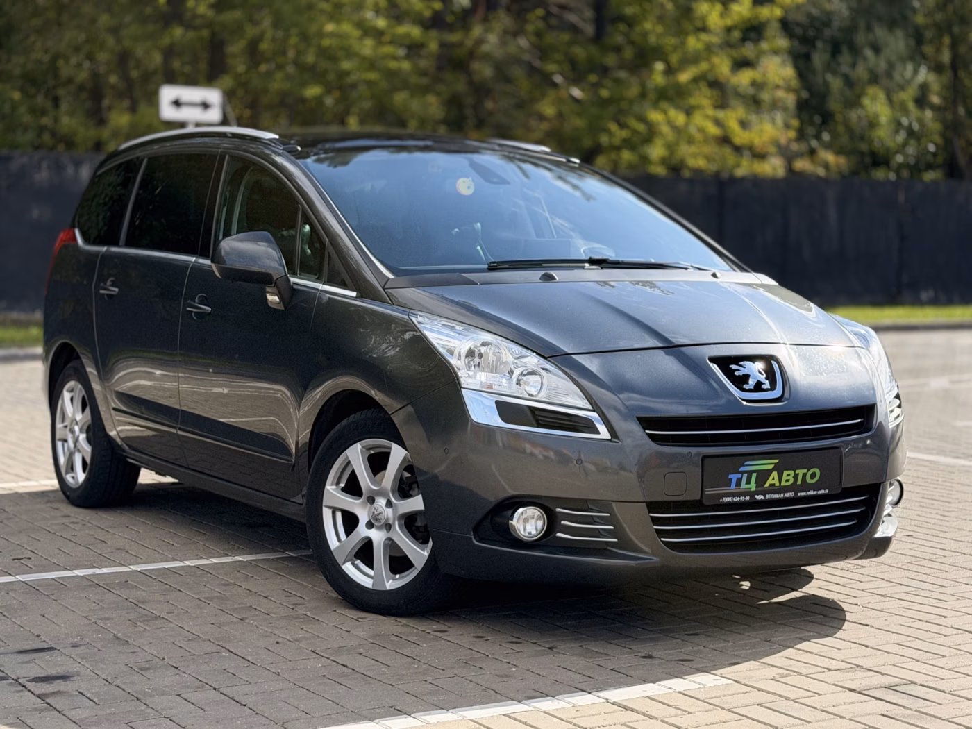 Peugeot 5008