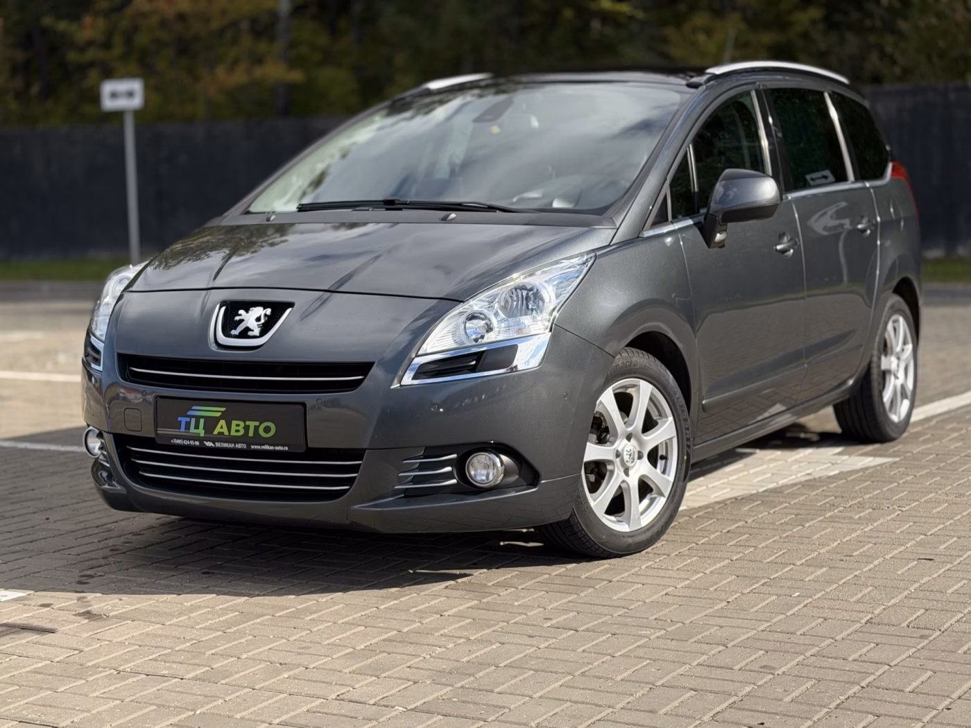 Peugeot 5008 фото 5