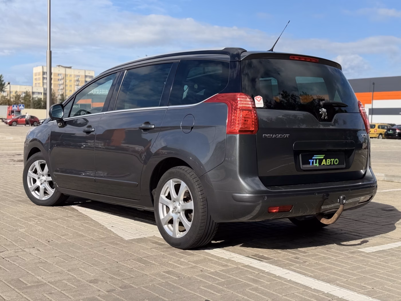 Peugeot 5008 фото 11