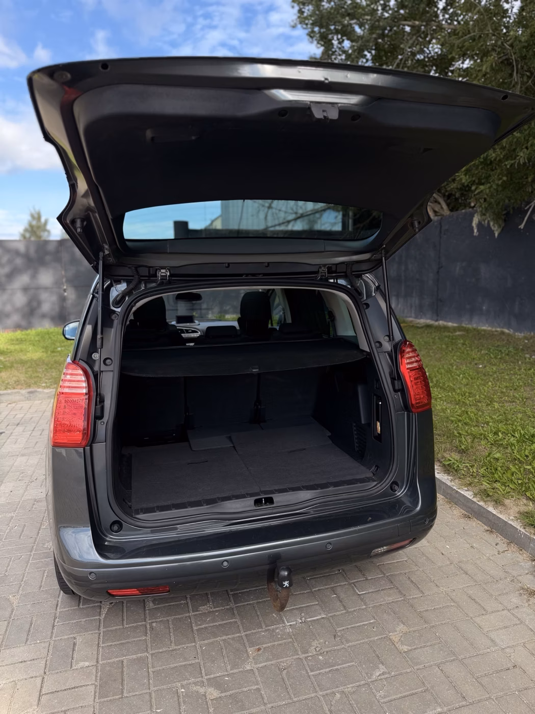 Peugeot 5008 фото 13