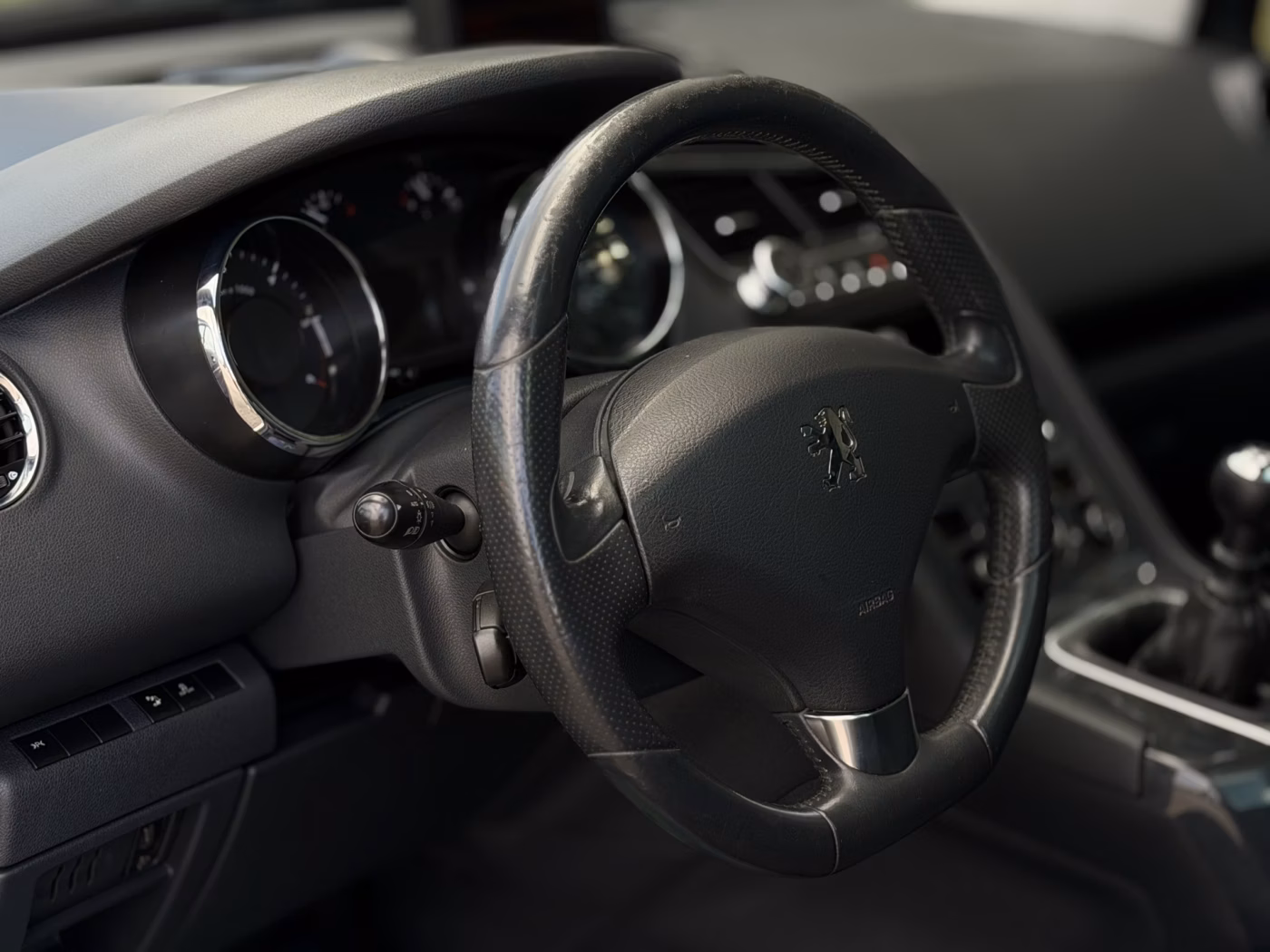Peugeot 5008 фото 14