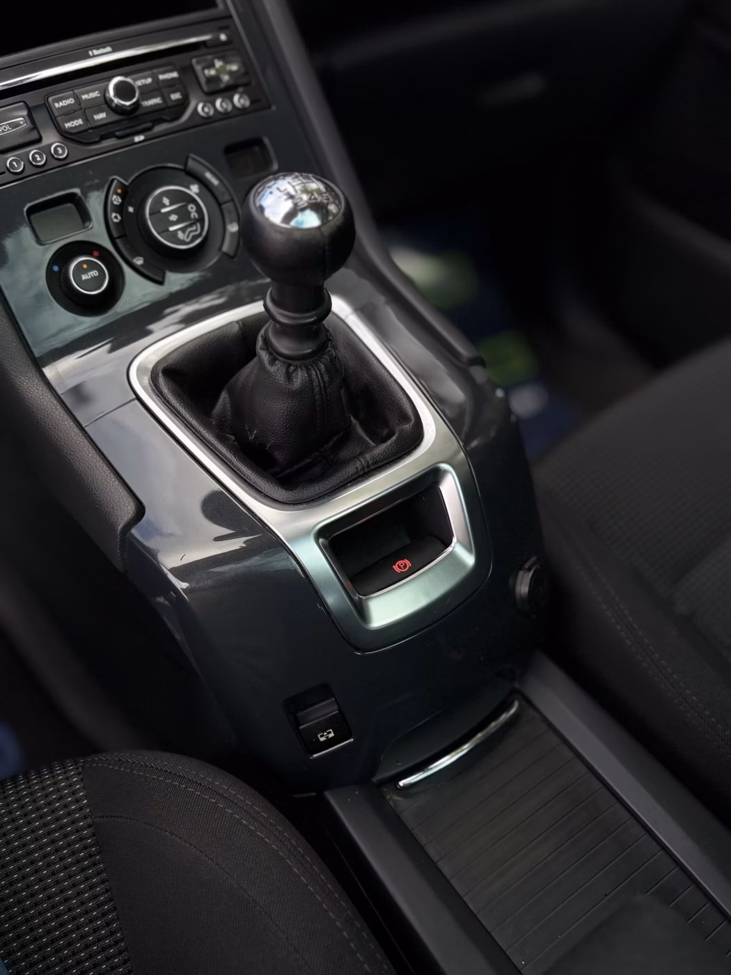 Peugeot 5008 фото 20