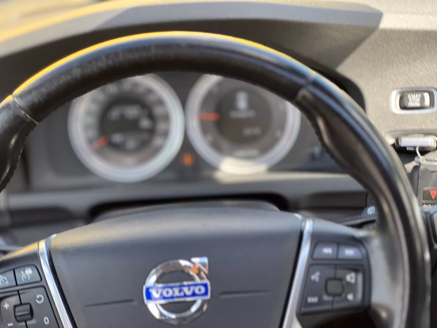 Volvo V60 фото 16
