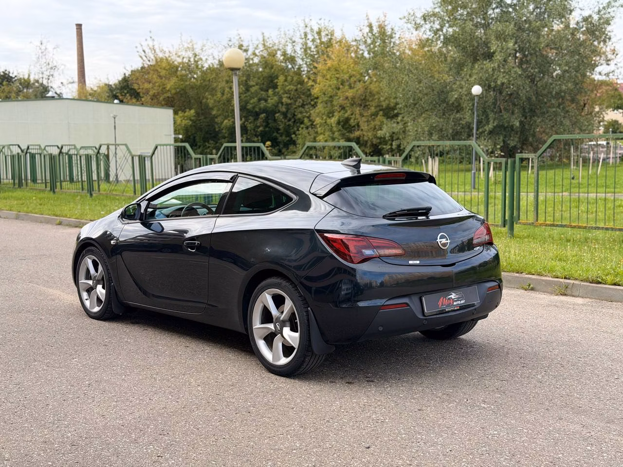 Opel Astra фото 8