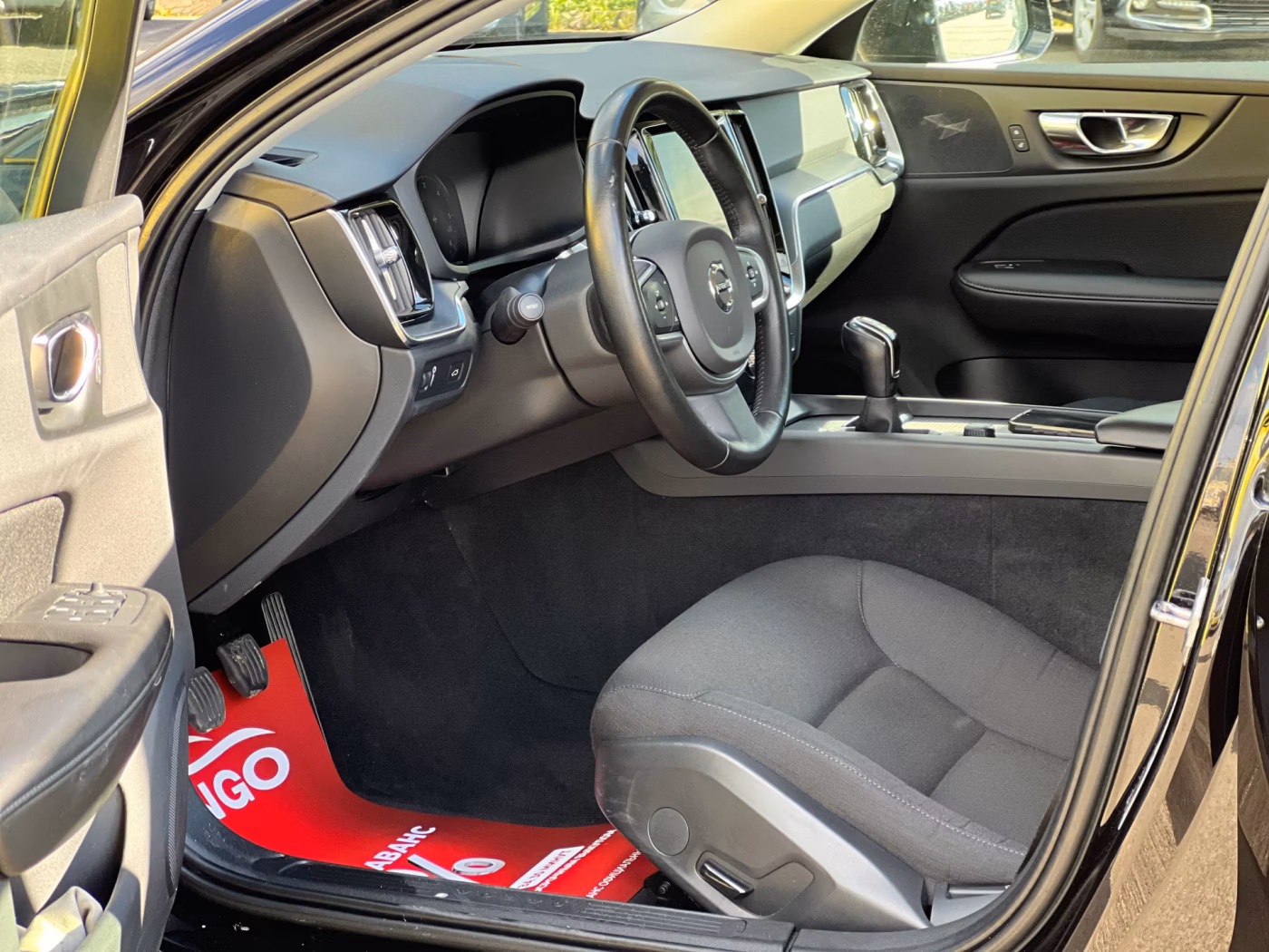 Volvo V60 фото 10