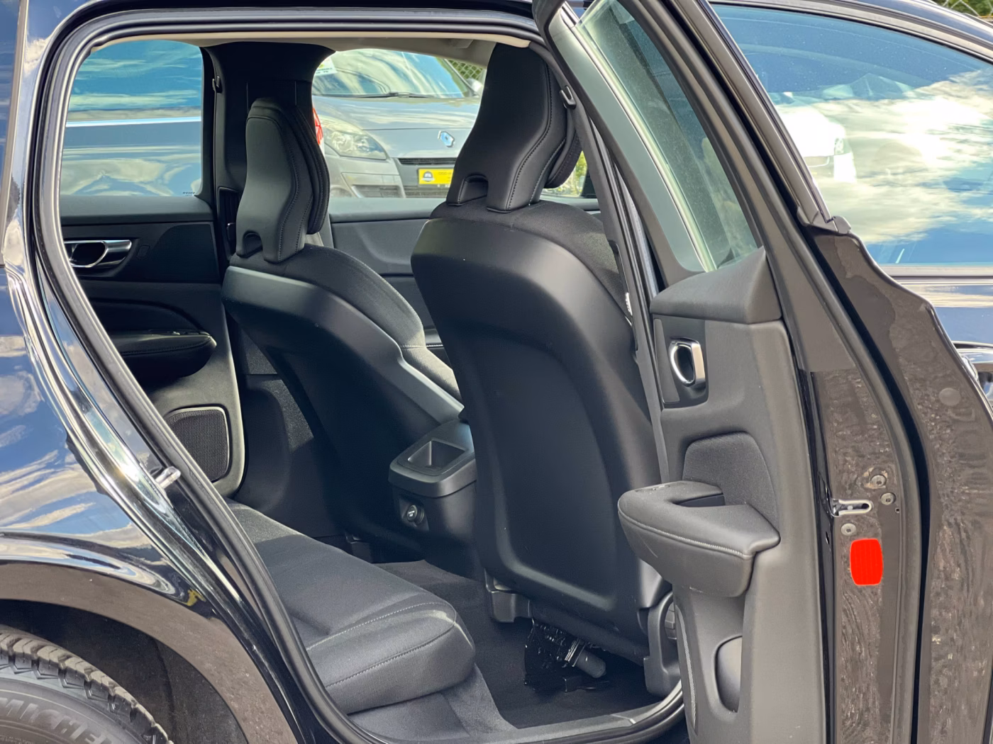 Volvo V60 фото 18