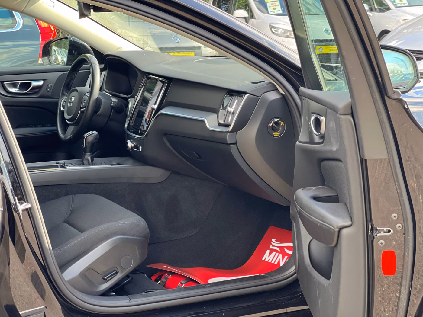 Volvo V60 фото 19
