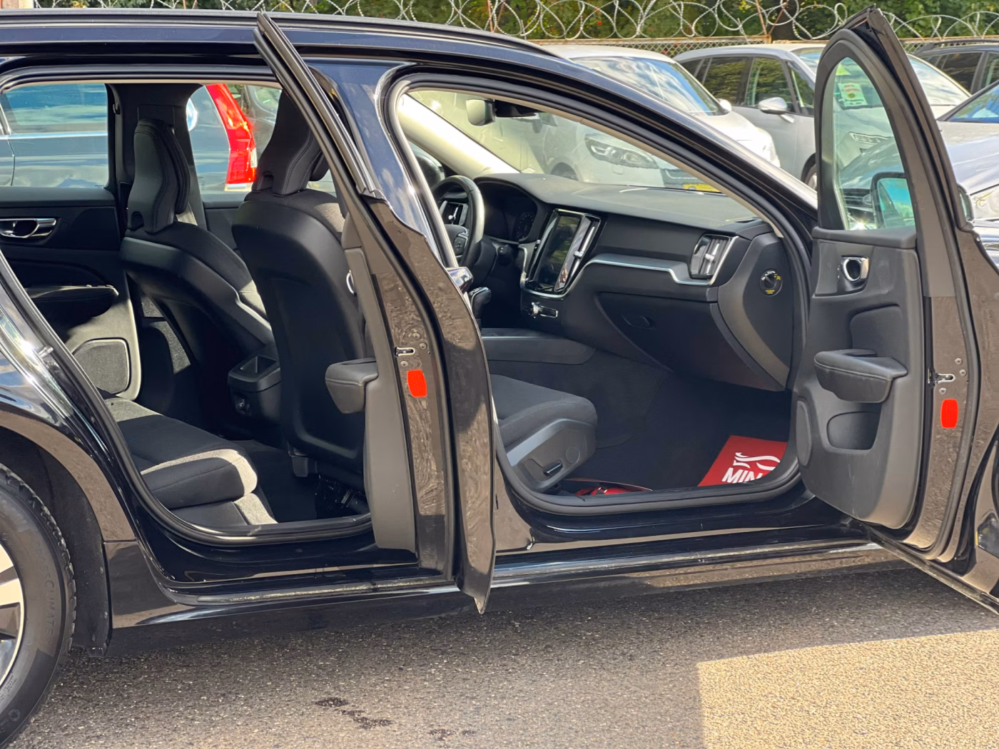 Volvo V60 фото 20