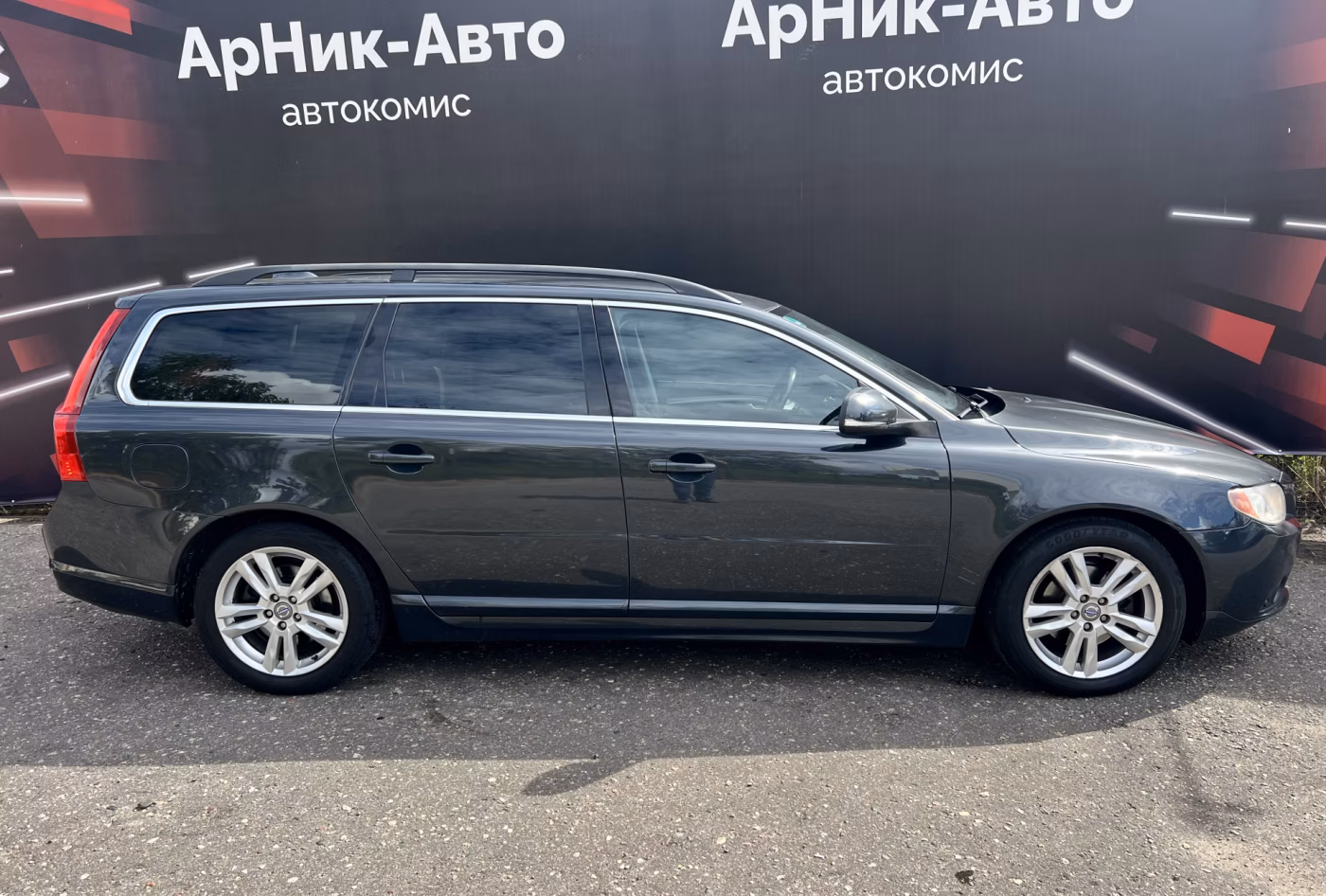 Volvo V70 фото 4