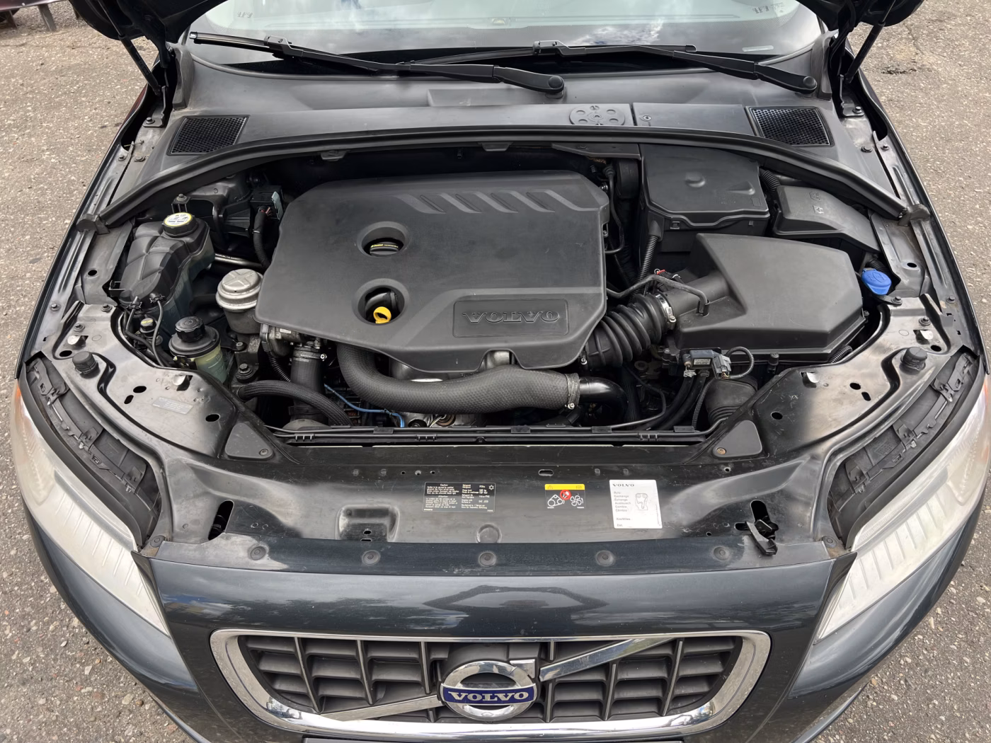 Volvo V70 фото 9
