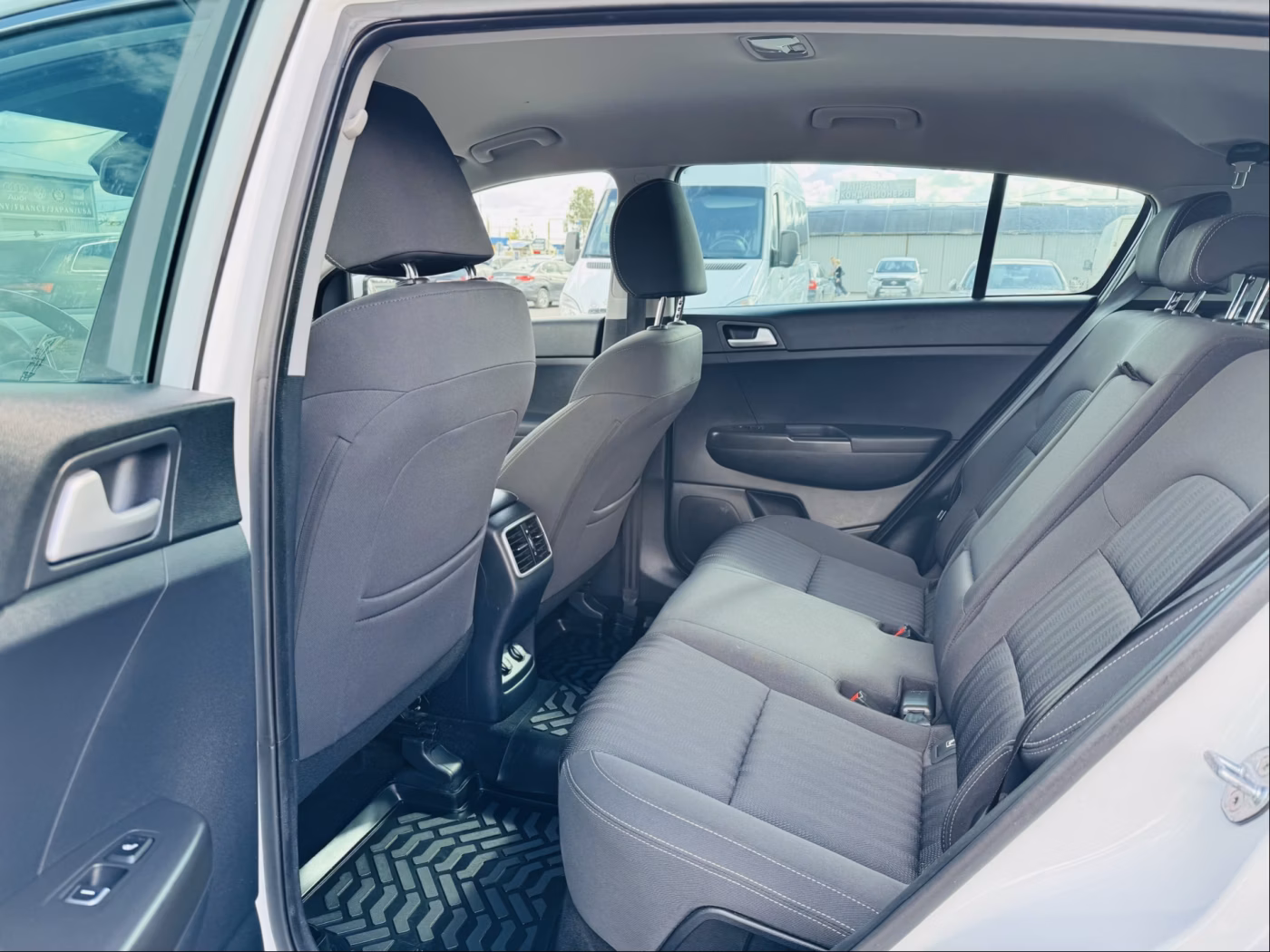 Kia Sportage фото 6