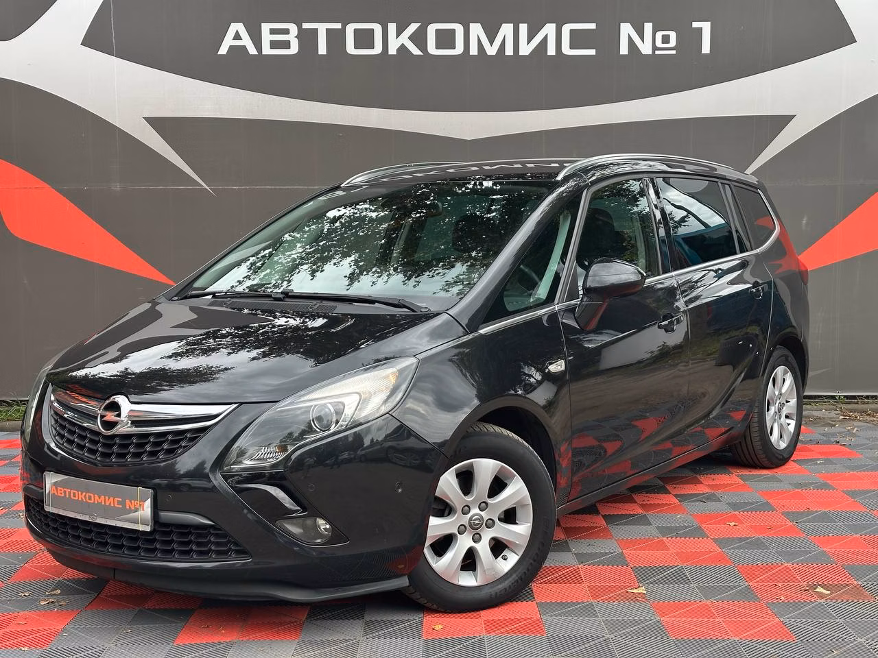 Opel Zafira фото 2