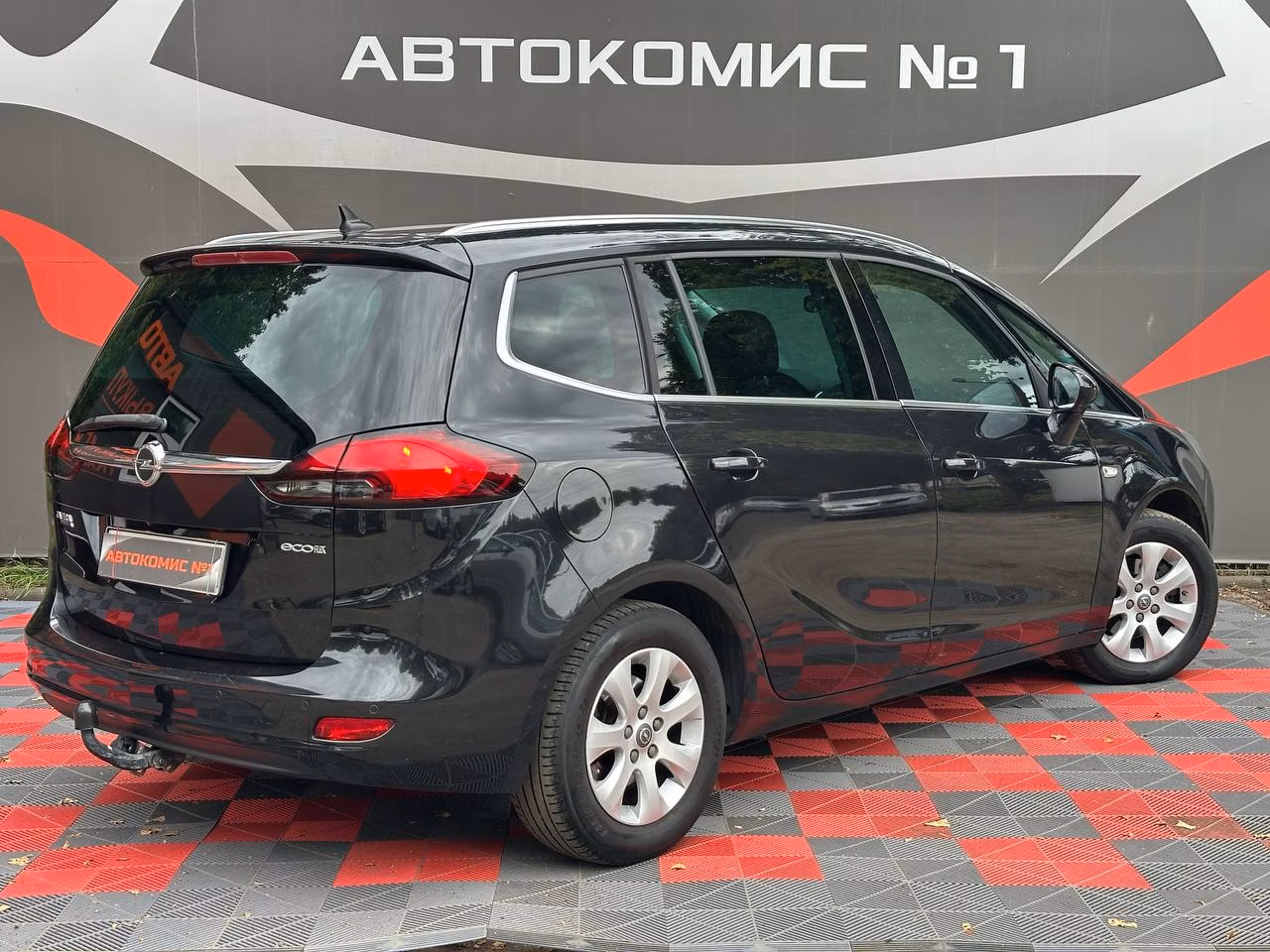 Opel Zafira фото 4
