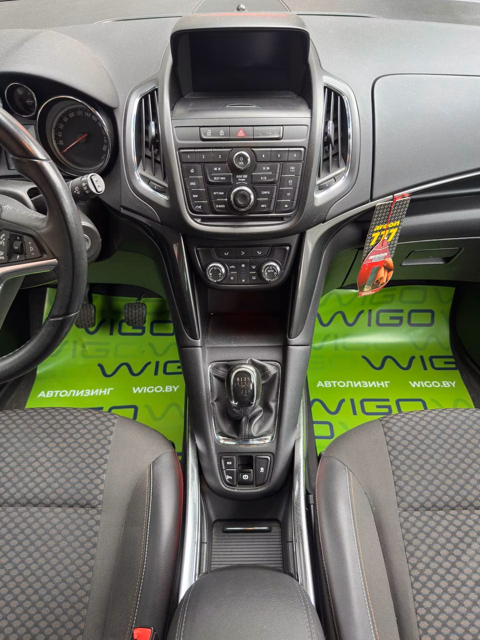 Opel Zafira фото 14