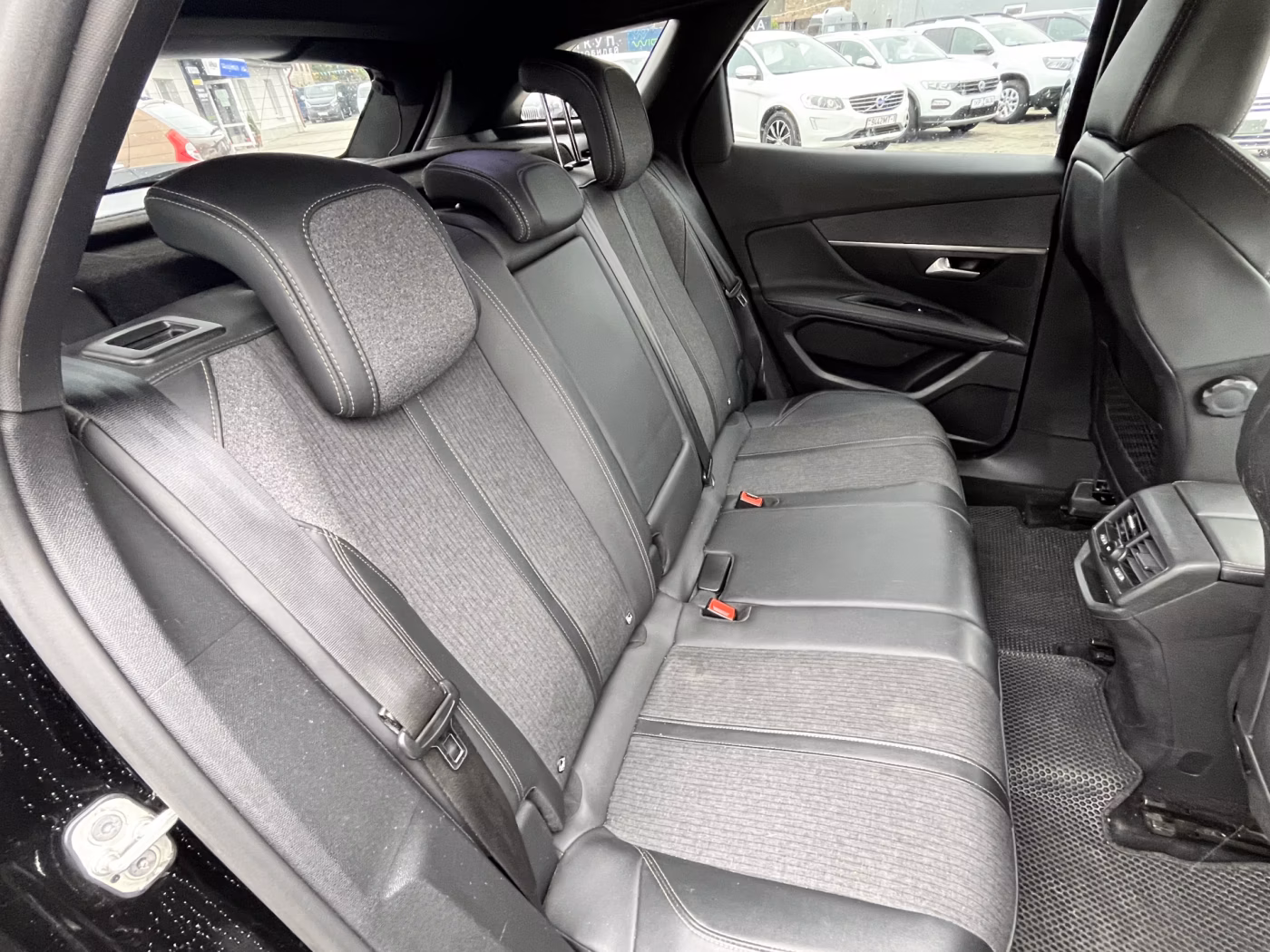 Peugeot 3008 фото 13