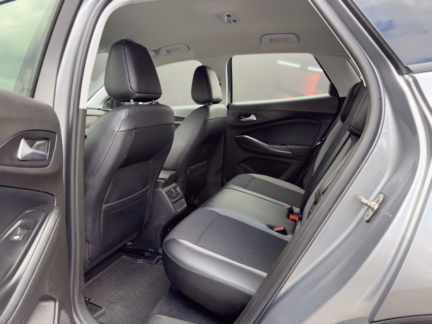 Opel Grandland X фото 19