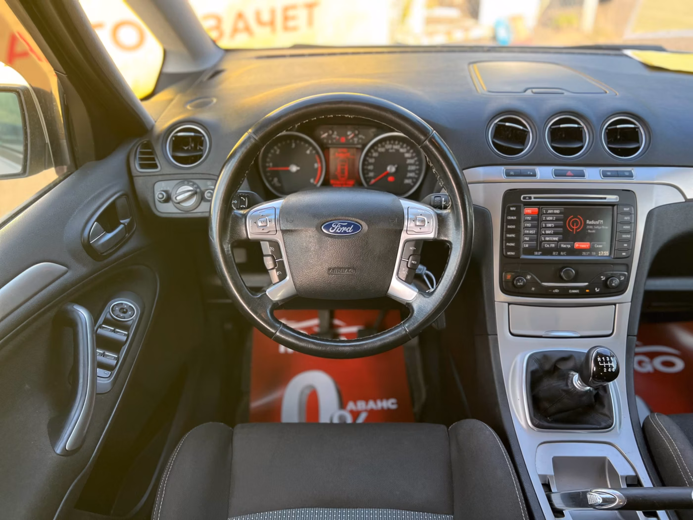 Ford S-MAX фото 14