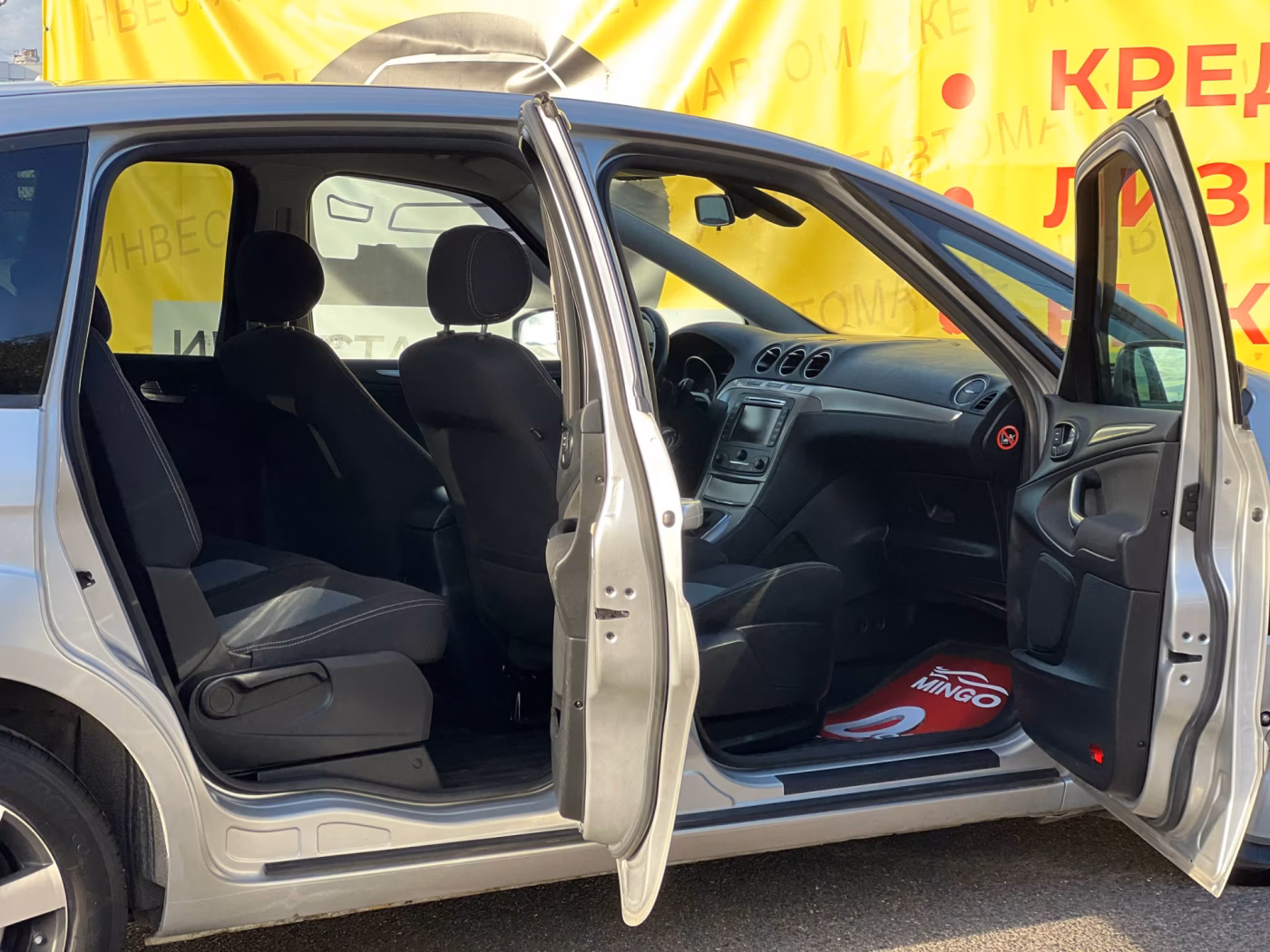 Ford S-MAX фото 20