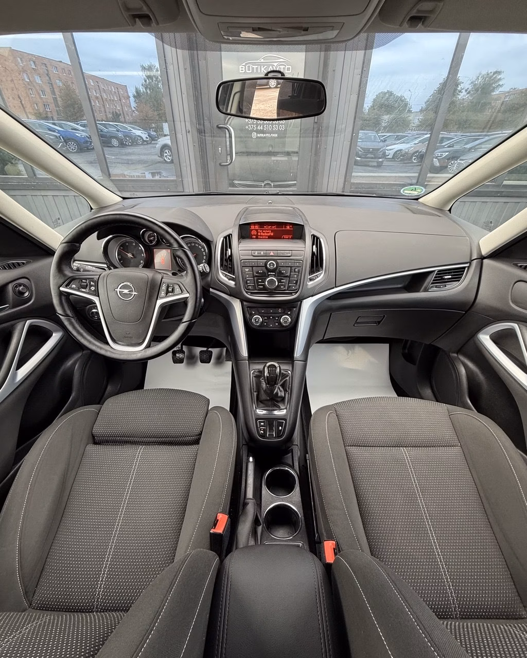 Opel Zafira фото 9