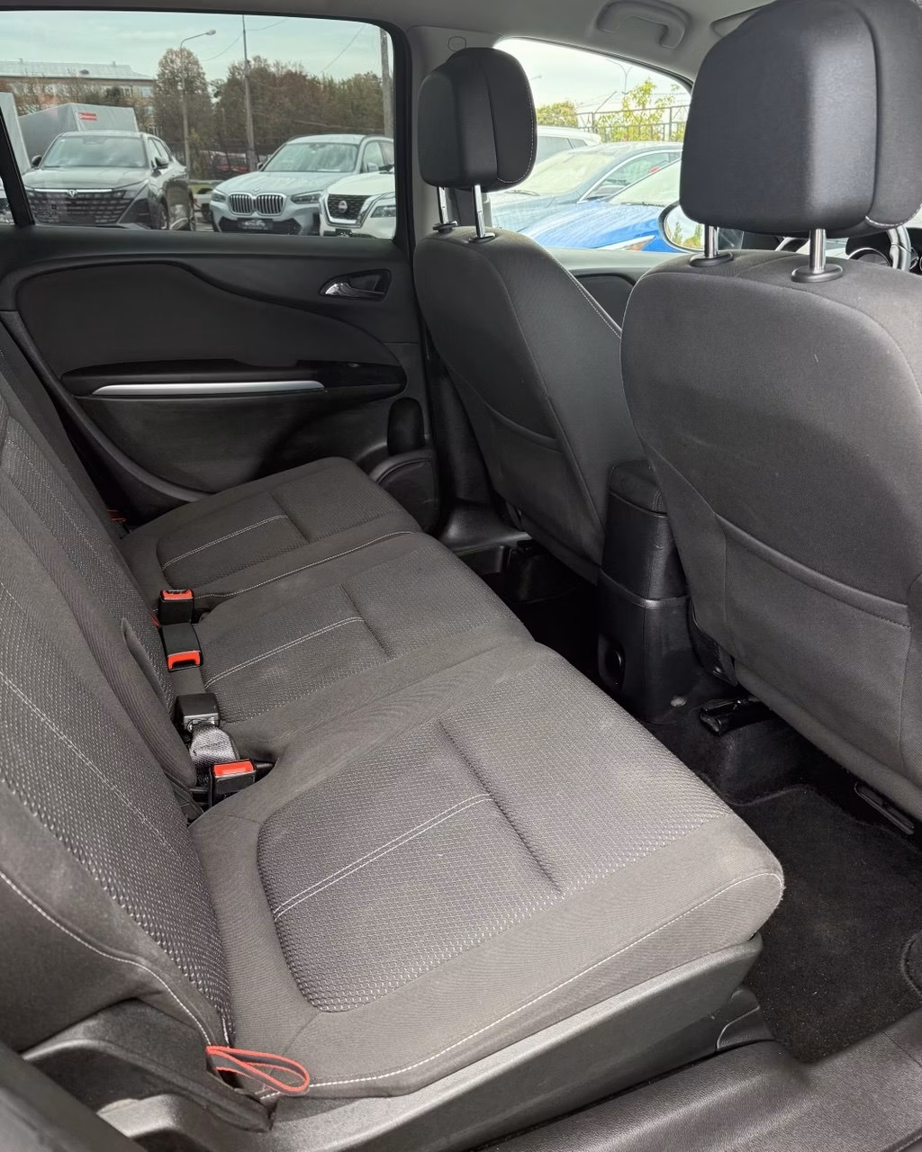Opel Zafira фото 13