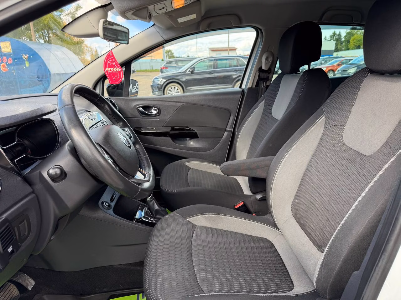 Renault Kaptur фото 20