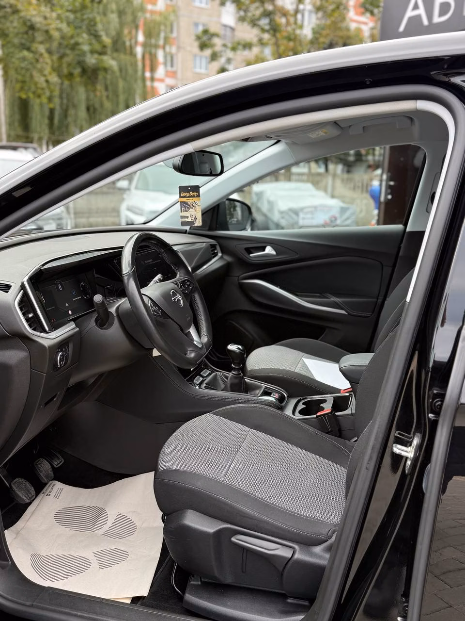 Opel Grandland X фото 9