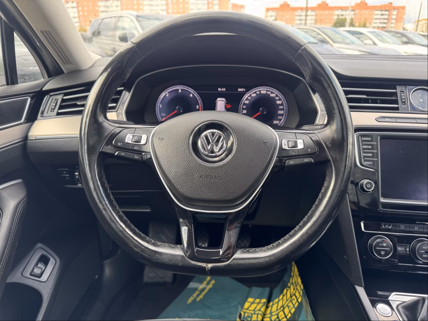 Volkswagen Passat фото 14