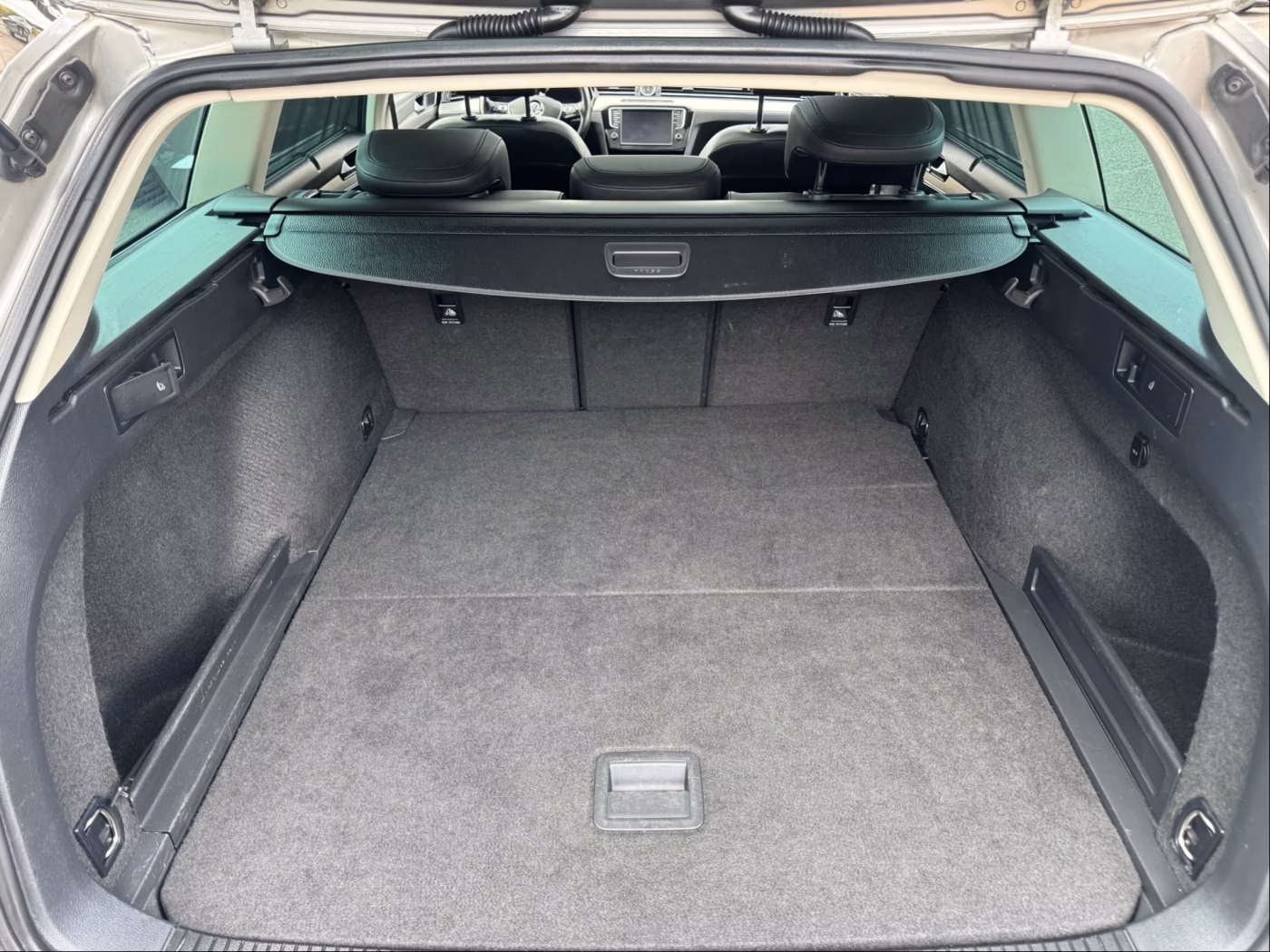 Volkswagen Passat фото 17
