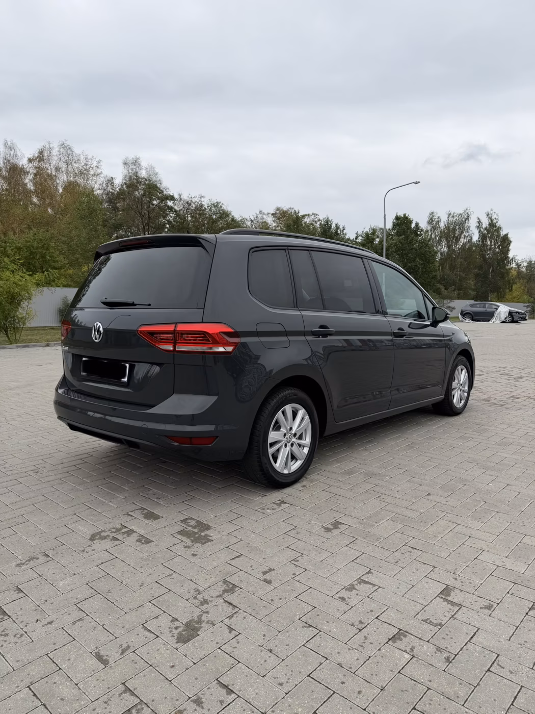 Volkswagen Touran фото 2