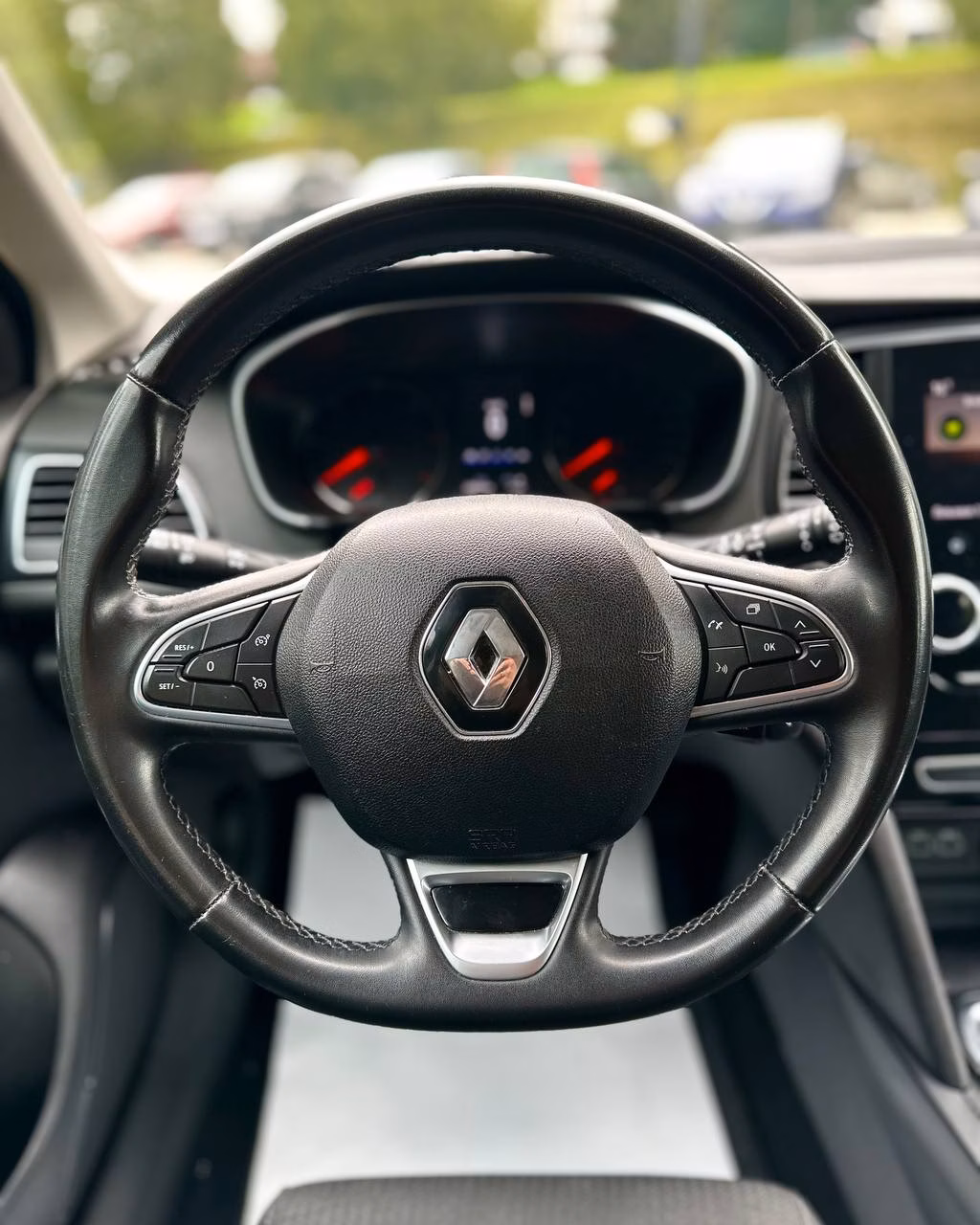 Renault Megane фото 10