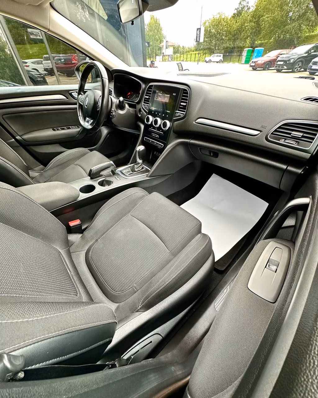 Renault Megane фото 14