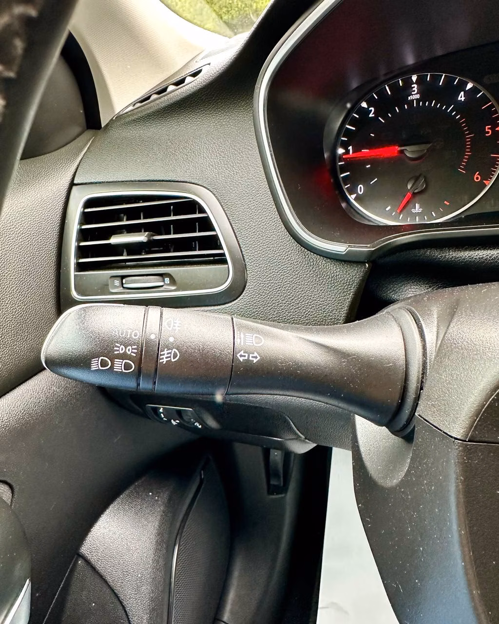 Renault Megane фото 15