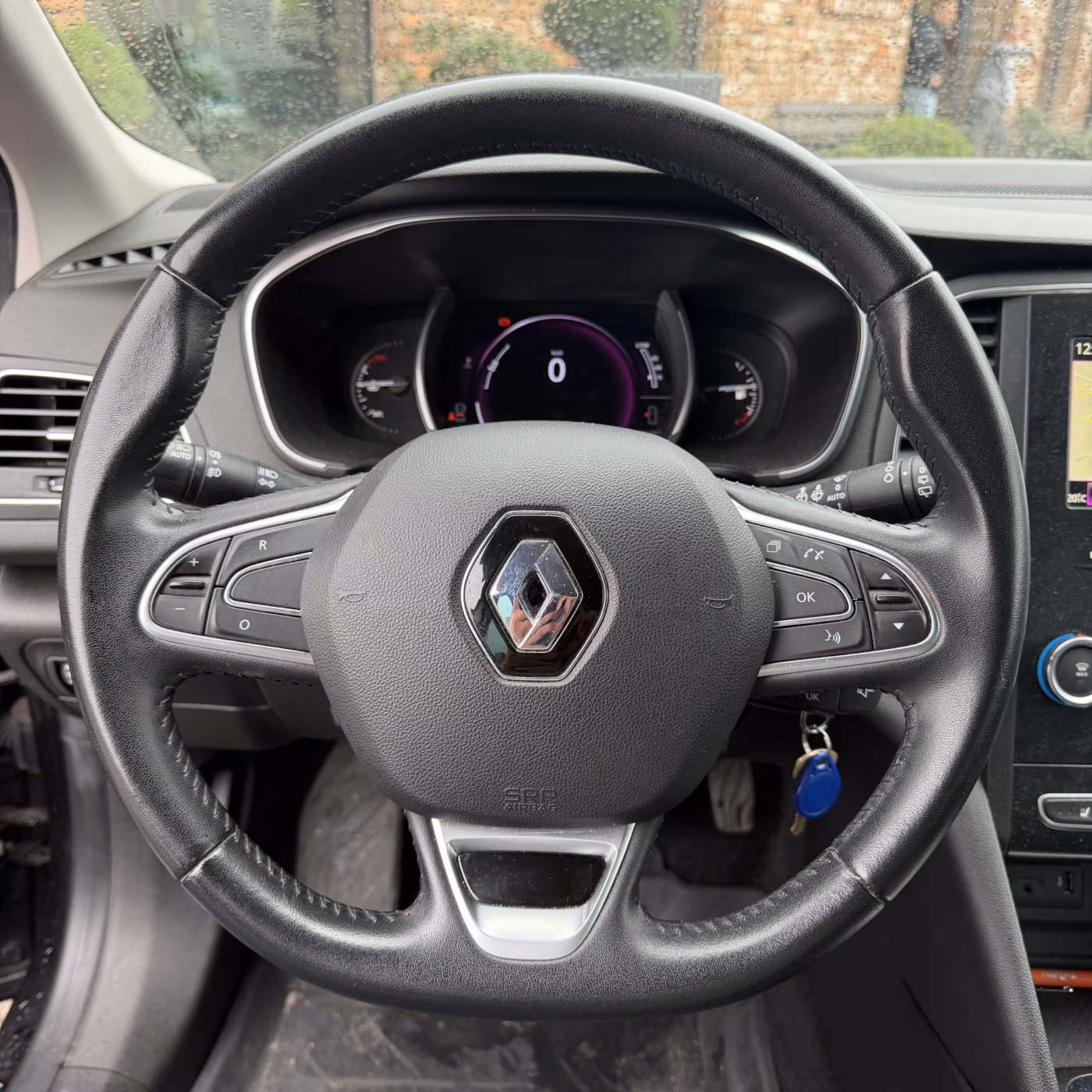 Renault Megane фото 12