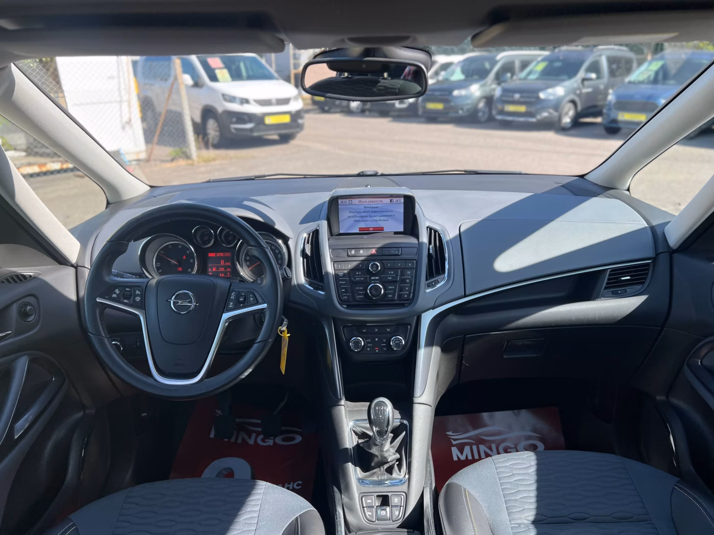 Opel Zafira фото 16