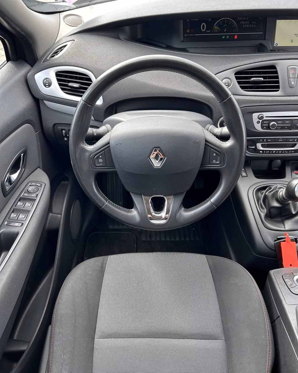 Renault Scenic фото 14