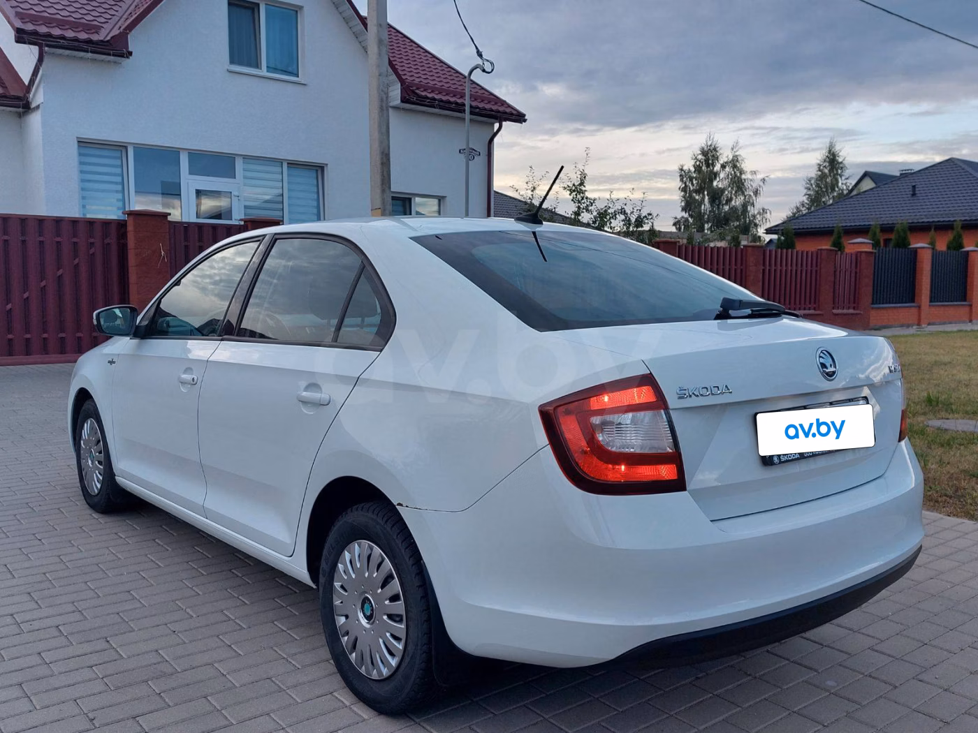 Skoda Rapid фото 4