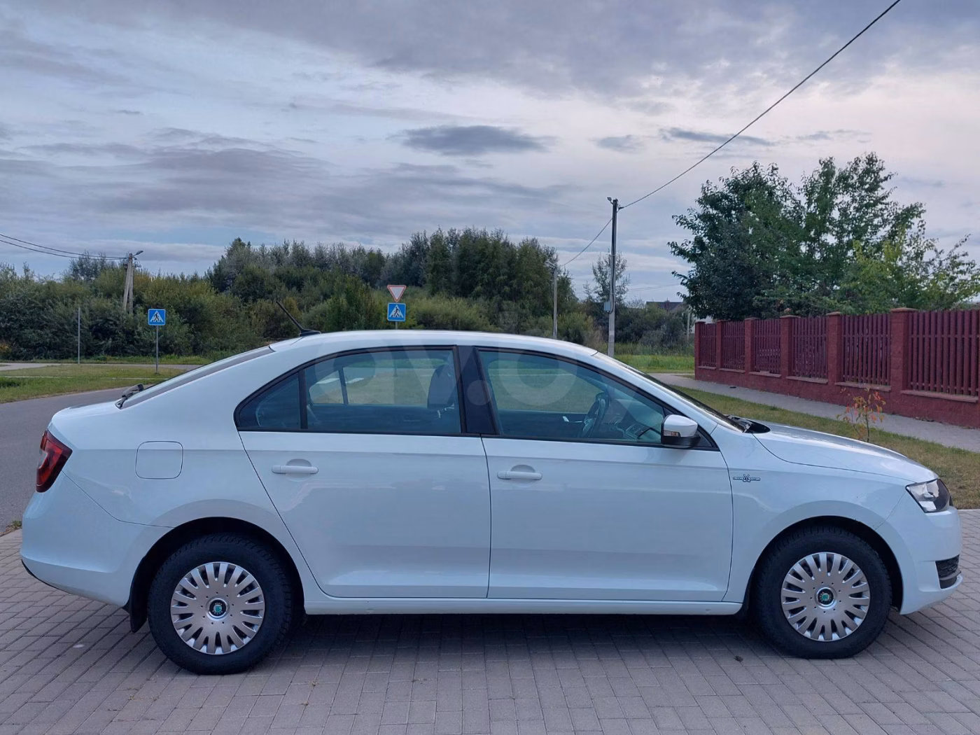 Skoda Rapid фото 5