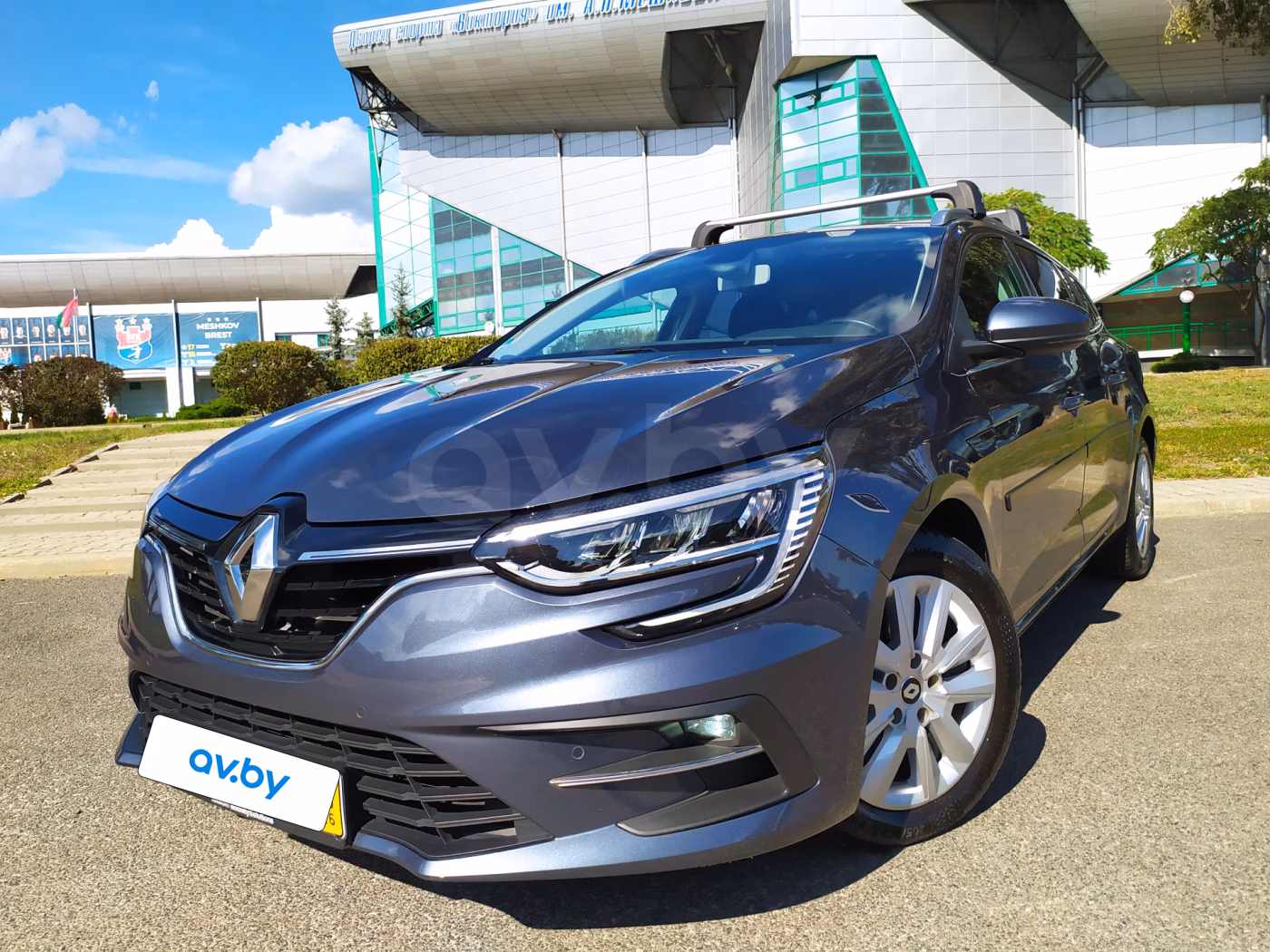 Renault Megane фото 10