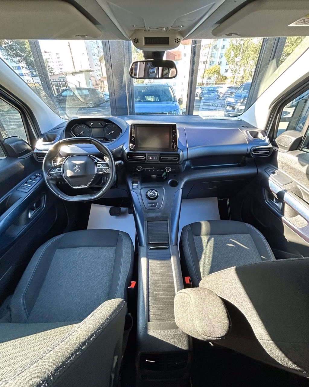 Peugeot Rifter фото 9