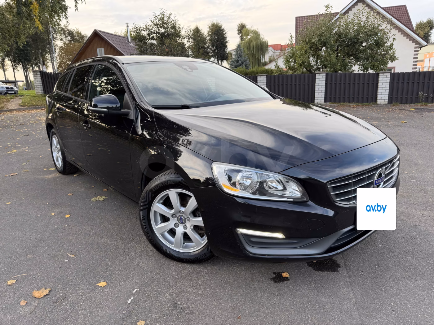 Volvo V60 фото 2