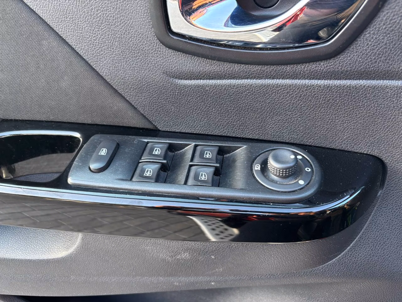 Renault Kaptur фото 12