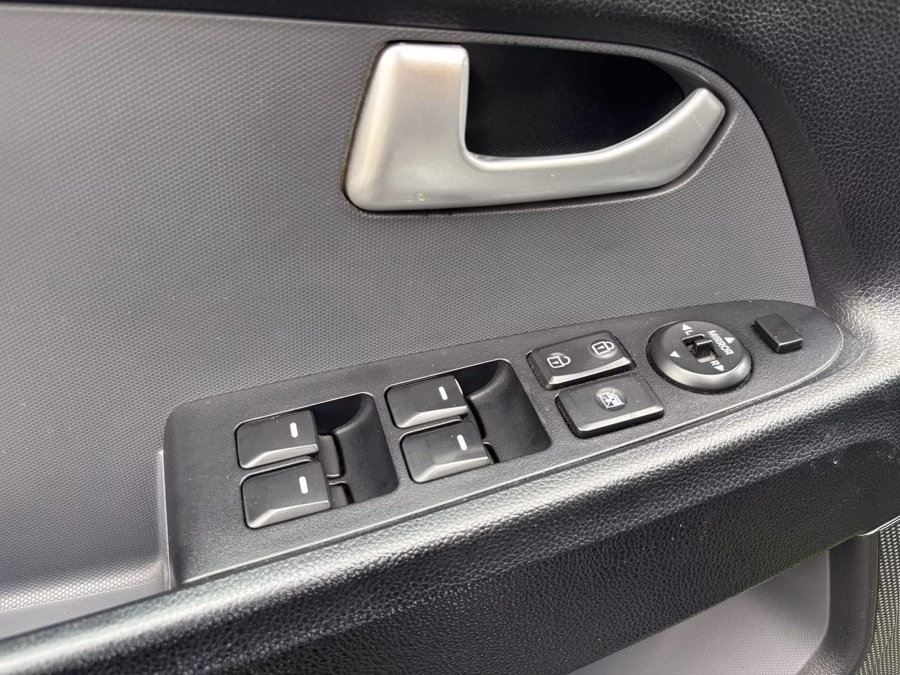 Kia Sportage фото 15
