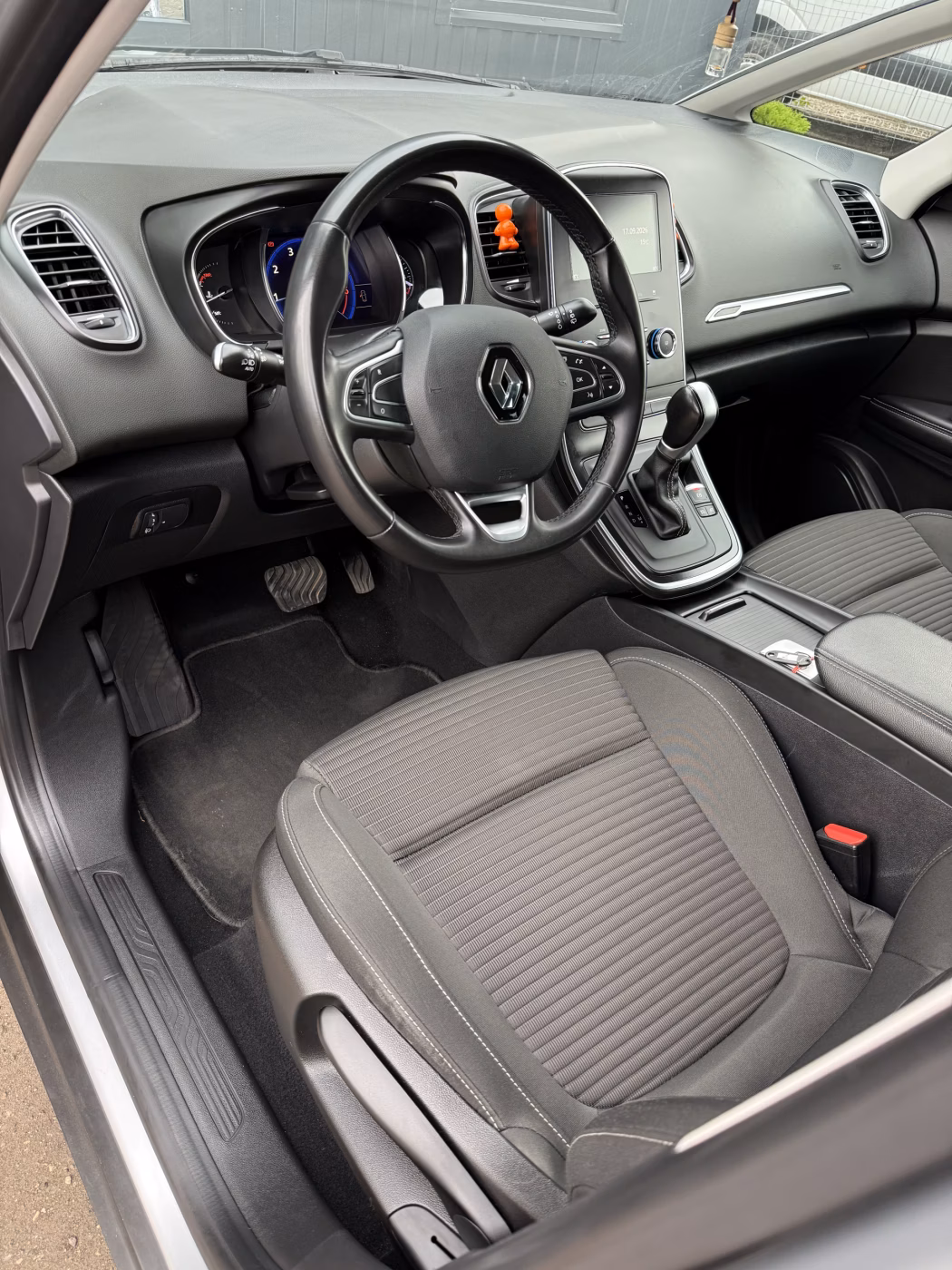 Renault Grand Scenic фото 7